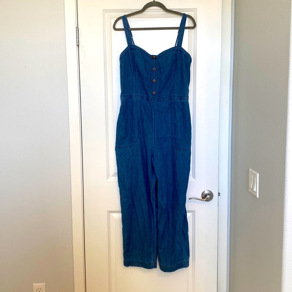 Brand new, Lightweight denim romper XL Abercrombie and Fitch